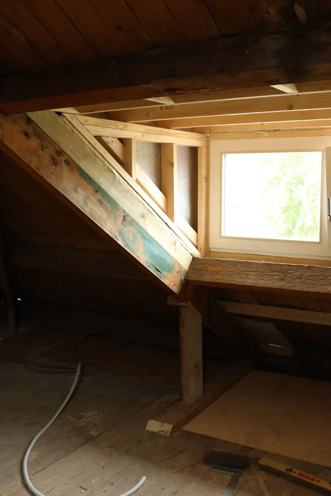 Zolder met houten kap, tijdens de verbouwing